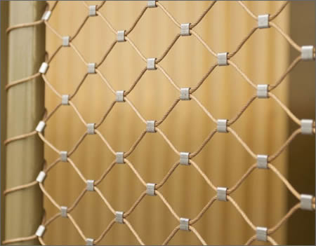 Rope net of diamond mesh