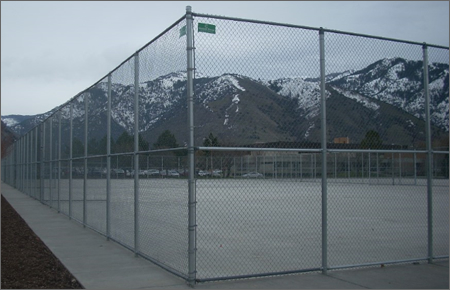 Portable wire netting panels